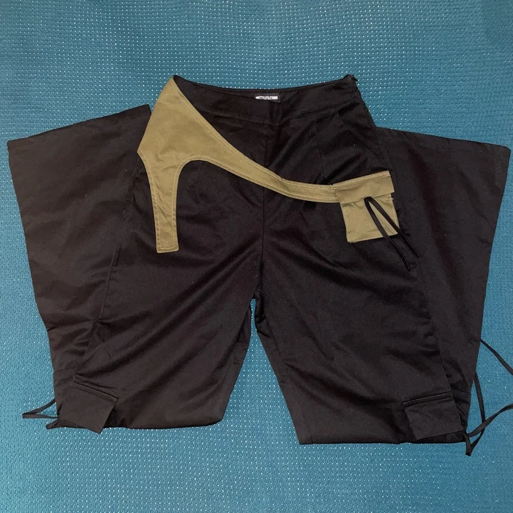 PRETTY LITTLE THING - 2 Piece Set - Picture 6 of 6